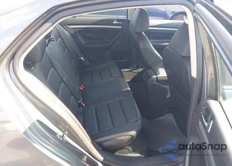 2010 Volkswagen Jetta Limited Edition из США, поврежденный, VIN 3VWAZ7AJ9AM161453